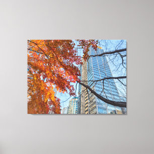 Lienzo Hojas rojas de otoño y paisaje urbano del horizont