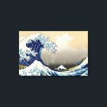 Lienzo Hokusai el gran ajuste de tela de onda<br><div class="desc">Hokusai El Gran Armazón De Olas. Impresión de bloques de madera japoneses de 1830-1833. Una de las obras de arte japonesas más famosas del mundo, The Great Wave of Kanagawa, de Hokusai, es la primera entrada en sus 36 Vistas del Monte Fuji. La montaña en sí misma se ve al...</div>