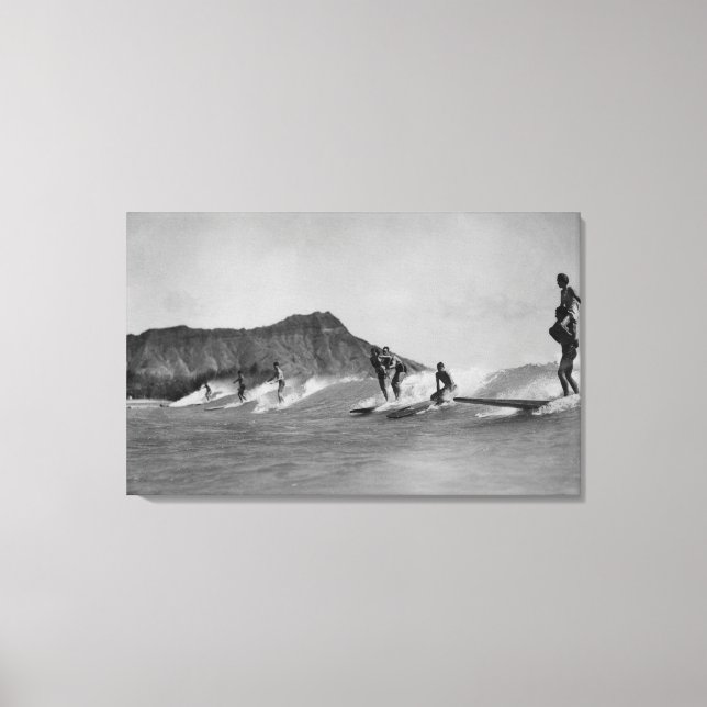Lienzo Honolulu, Hawaii - Surfistas de la playa de Waikik (Anverso)