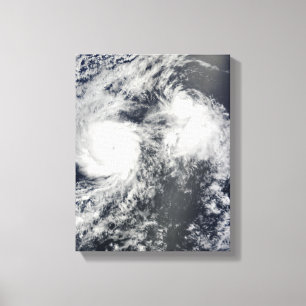 Lienzo Huracán Felicia y tormenta Enrique al este del Ha