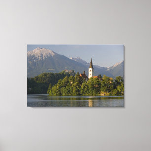 Lienzo Iglesia de la Asunción en la isla en el lago