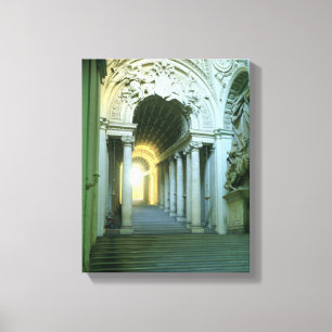 Lienzo Interior con la vista de la escalera