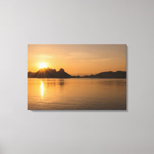 Lienzo Isla Komodo al atardecer