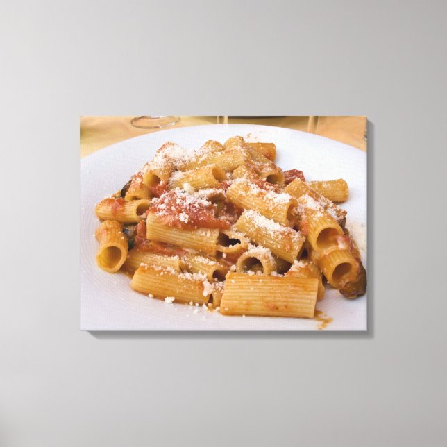 Lienzo Italia, Positano. Plato de exhibición de rigatoni. (Anverso)