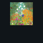 Lienzo Jardín de flores | Gustav Klimt<br><div class="desc">El jardín de flores (1905-1907) del artista austriaco Gustav Klimt es una obra maestra del arte de principios del siglo XX. Esta escena exuberante e impresionista rebosa de flores coloridas en un fascinante tapiz natural que refleja el estilo decorativo de Klimt y el amor por los motivos florales. Las ricas...</div>