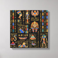 Jeroglíficos y deidades egipcios sobre negro