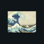 Lienzo La gran ola de Kanagawa en Hokusai<br><div class="desc">c. 1829-32,  en madera de color,  Katsushika Hokusai (~31 de octubre de 1760 - 10 de mayo de 1849) fue un artista japonés,  pintor ukiyo-e e e imprimidor del periodo Edo.</div>