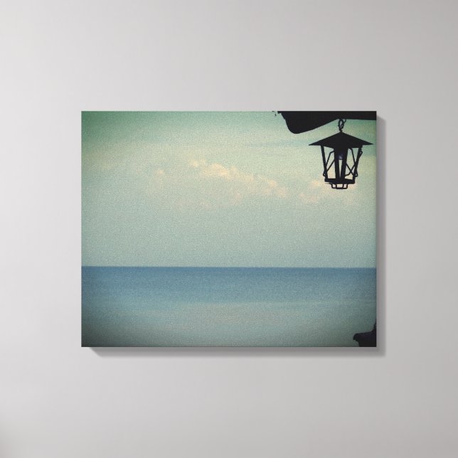 Lienzo Lantern y el mar: Fotografía de tela estirada (Anverso)