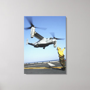Lienzo Lanzamientos De un MV-22 Osprey del USS Nassau