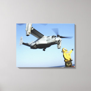 Lienzo Lanzamientos De un MV-22 Osprey del USS Nassau