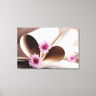 Lienzo Las páginas de un libro hecho en un corazón form