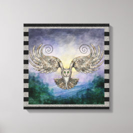 Lienzo Lechuza En Vuelo Sobre El Bosque De Pinos Al Amane