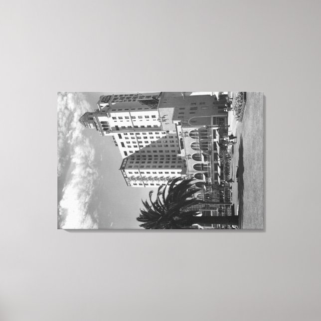 Lienzo Long Beach, California Wilton Hotel Photograph (Anverso)