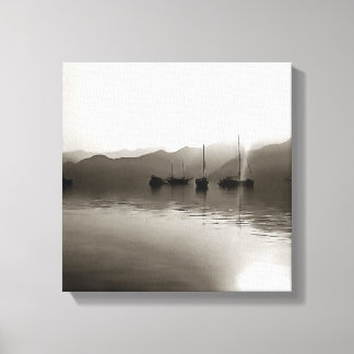 Lienzo Los Gulets Se Etetean En La Pintura De Gris En Bar