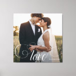 Lienzo LOVE Elegant Calligraphy Couple Boda Foto<br><div class="desc">Elegante mantenimiento de bodas para recién casados,  El día de San Valentín,  compromiso,  mostrando tu foto favorita de pareja con un guión moderno que lee LOVE sobre tu texto personalizado como nombres y/o fecha o un mensaje personal sobre un gradiente oscuro para hacer que la tipografía destaque.</div>