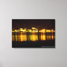 Luz de la ciudad junto al lago Noche Cielo Montaña
