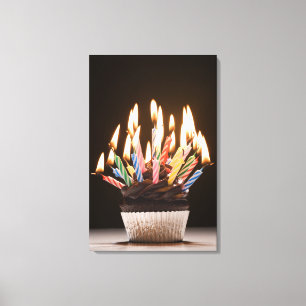 Lienzo Magdalena con las velas del cumpleaños