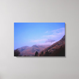 Lienzo Mist The Langdale Pikes Lake District England