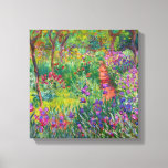 Lienzo Monet "The Iris Garden at Giverny"<br><div class="desc">Monet fue fundador de la pintura impresionista francesa, de la cual "El Jardín Iris de Giverny" (pintado entre 1899 y 1900) es un hermoso ejemplo. Es una celebración de color, luz y movimiento. Cuando Monet compró la finca de Giverny, rediseñó el jardín de flores ya plantado en sus jardines. Su...</div>