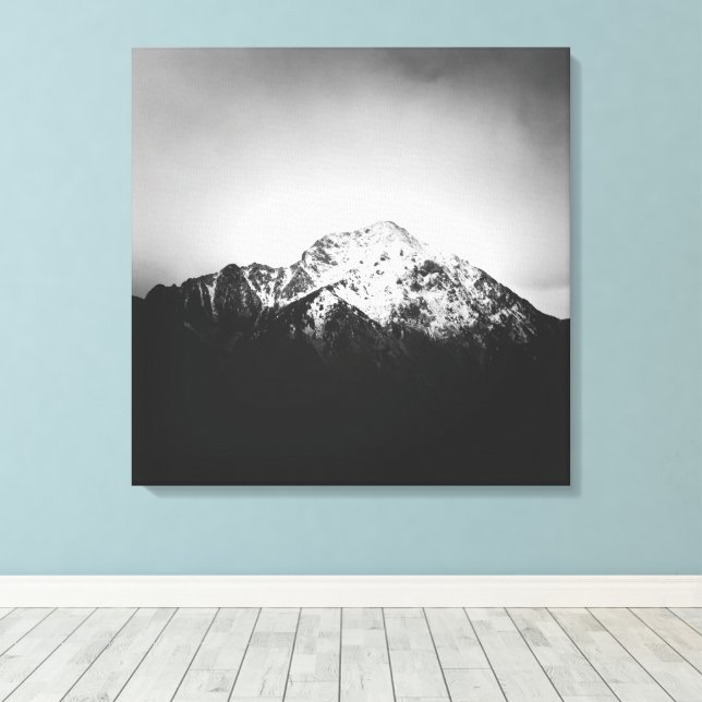 Lienzo Montaña nevada en blanco y negro (Insitu (piso de madera))