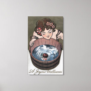 Lienzo Mujer que mira en el barril de madera