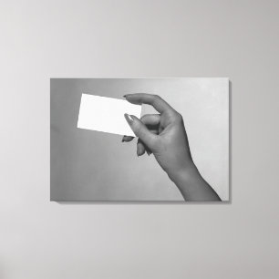 Lienzo Mujer que sostiene la tarjeta