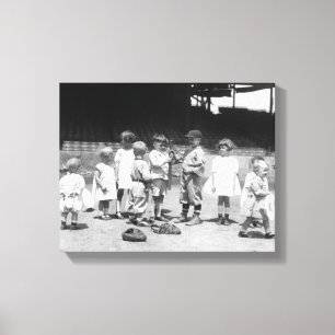 Lienzo Niños y Chicas en el campo de béisbol
