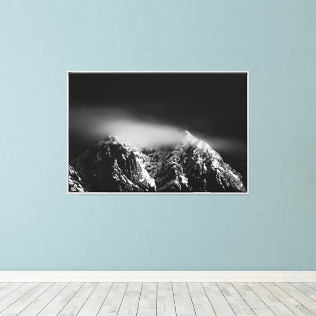Lienzo Nubes en blanco y negro de larga exposición sobre  (Insitu (piso de madera))