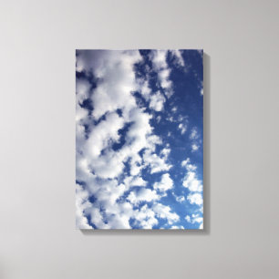 Lienzo Nubes esponjosas En El Cielo Azul