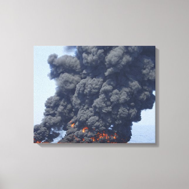 Lienzo Nubes oscuras de humo y fuego emergen 2 (Anverso)