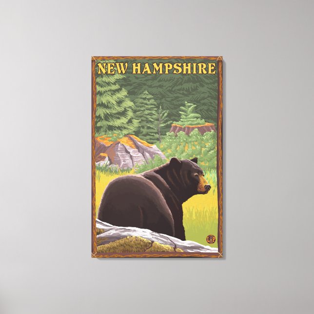 Lienzo Nuevo Hampshire Black Bear en bosque (Anverso)