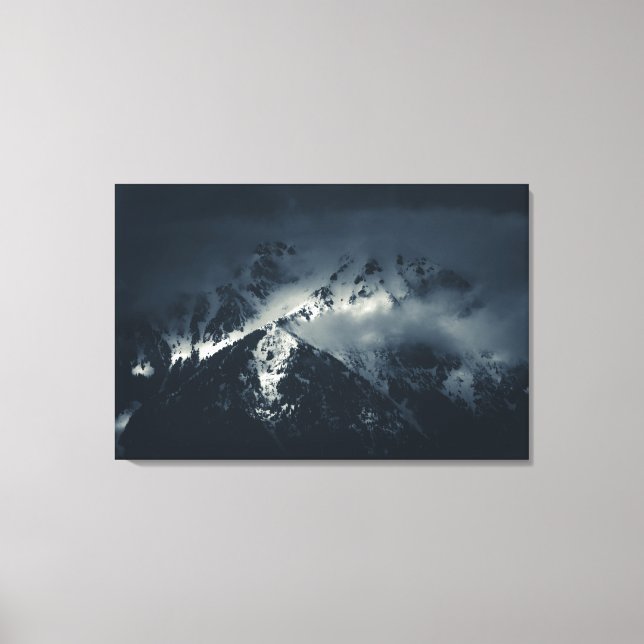 Lienzo Oscuridad y nubes sobre las montañas (Anverso)