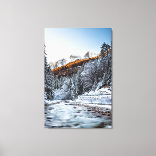 Lienzo Otoño y río de invierno, bosque y montañas