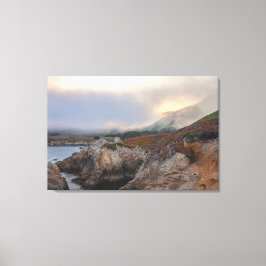 Lienzo Paisaje costero con niebla al amanecer