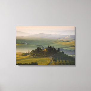 Lienzo Paisaje de la colina de Toscana en la salida del