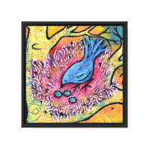 Pájaro azul en nido con huevos