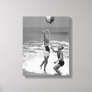 Lienzo Pares que juegan con un Beachball