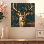 Lienzo Pequeño venado estilo William Morris<br><div class="desc">Este impresionante arte mural de tela de estilo vintage es hermoso para las vacaciones, o en cualquier época del año. La cabeza de ciervo estilo William Morris está en ricos tanes y marrones sobre un fondo verde azulado y verde, con toques de follaje de roya suave. Sencillo y elegante. Perfecto...</div>