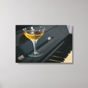 Lienzo Piano con bebida