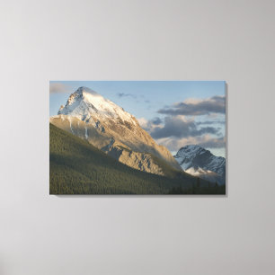 Lienzo Pico alto cerca del lago Maligne, Jasper National