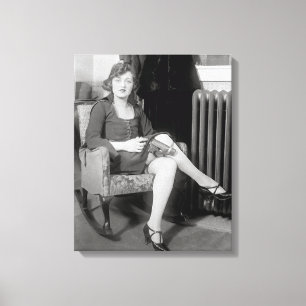 Lienzo Pistol oculto en la gartera, 1922