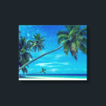 Lienzo Playa blanca arenosa con palmeras tropicales<br><div class="desc">Impresión de lienzos con una foto tropical temática con cocoteros que se extienden a lo largo de una playa aislada de arena blanca. Aguas turquesa y un cielo azul celeste en el fondo.</div>