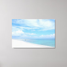 Playa de arena blanca soleada paisaje marino foto 