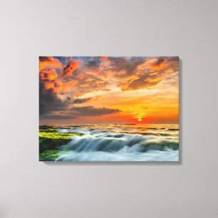 Lienzo Playa de Manyar en la salida del sol