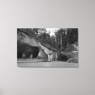 Lienzo Playa, punto cercano del abrazo de la cascada de