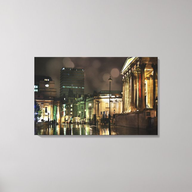 Lienzo Plaza Rainy Trafalgar (Anverso)