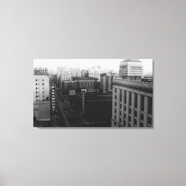 Lienzo Portland, OR vista de Broadway desde Main St. (Anverso)