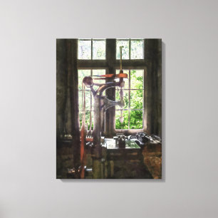 Lienzo Prensa de taladro por la ventana