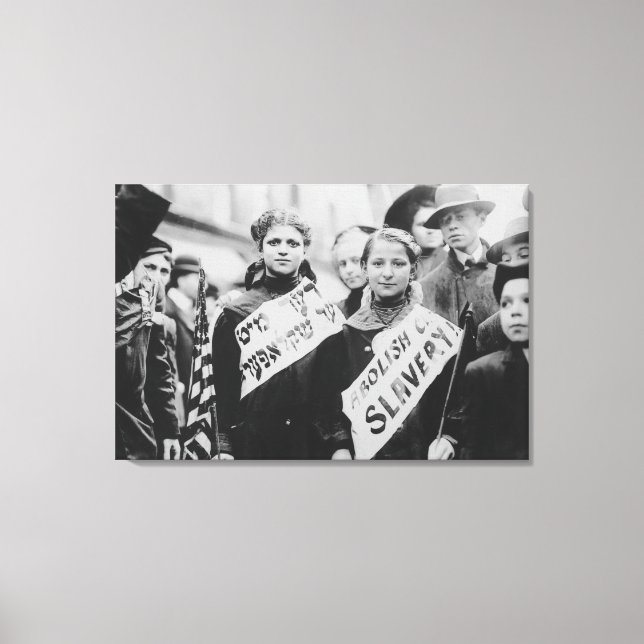Lienzo Protesta contra el trabajo infantil en desfile lab (Anverso)