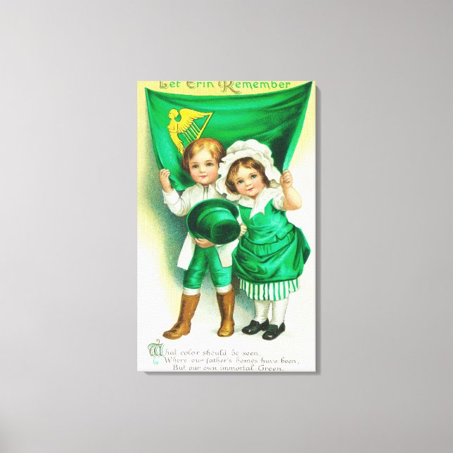 Lienzo Que Erin recuerde a una pareja que sostiene una ba (Anverso)